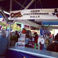texas_state_fair_fried_cheeseburgerballs.JPG